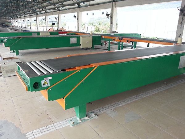 DSP可伸缩皮带机安装